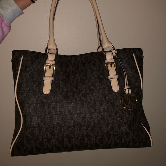 Michael Kors Tote Bag - Picture 2 of 4